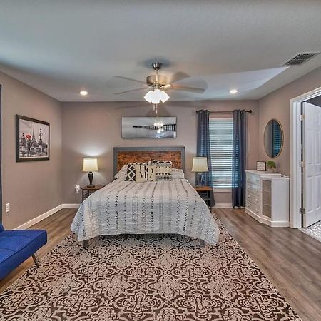 Cozy Haven Attached To Million Home - South Tampa Luaran gambar