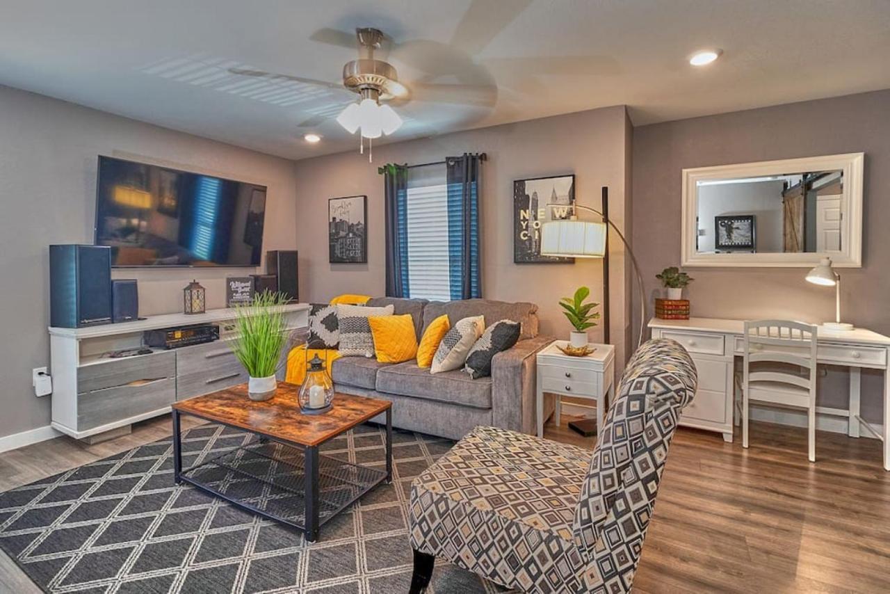 Cozy Haven Attached To Million Home - South Tampa Luaran gambar