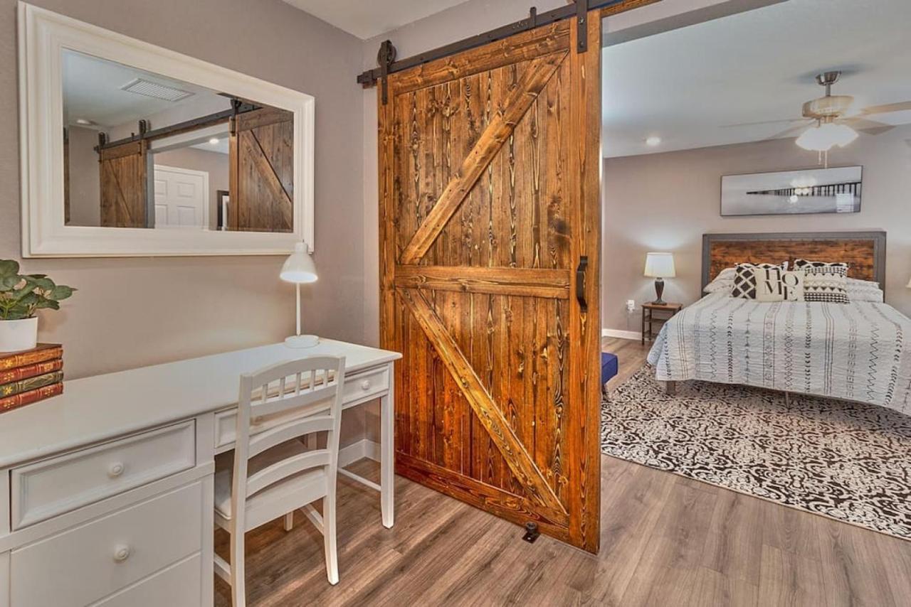 Cozy Haven Attached To Million Home - South Tampa Luaran gambar
