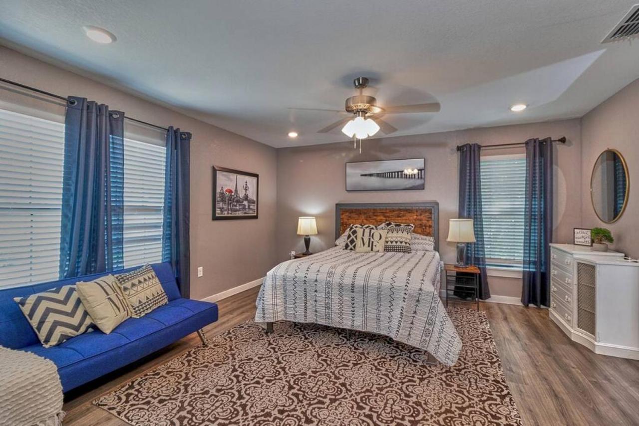 Cozy Haven Attached To Million Home - South Tampa Luaran gambar