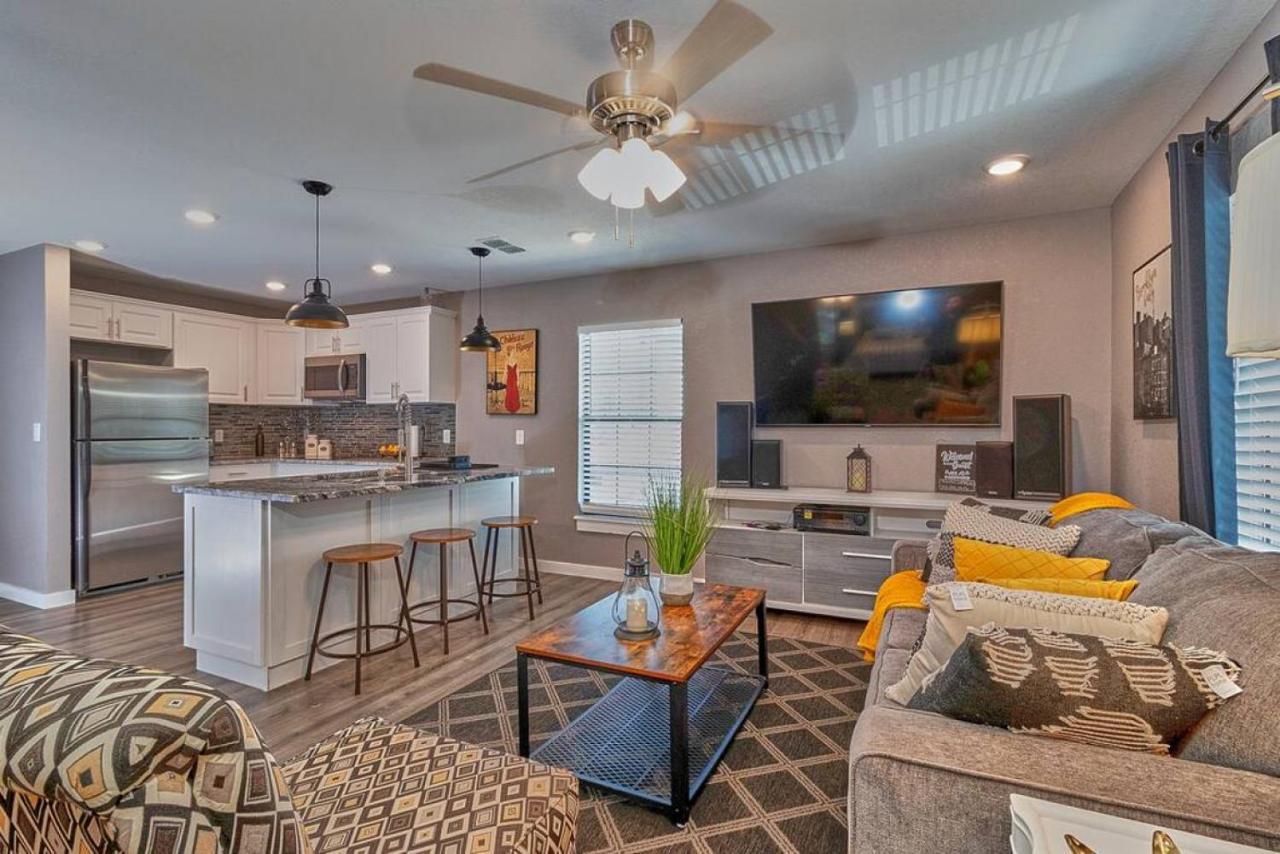 Cozy Haven Attached To Million Home - South Tampa Luaran gambar
